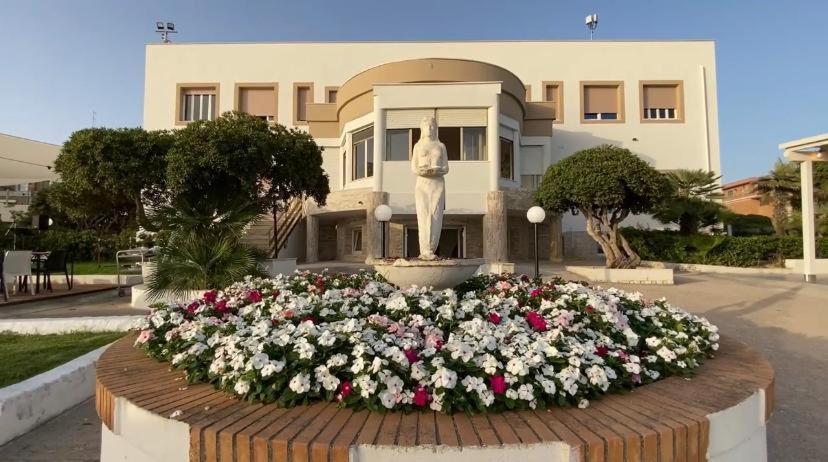 Hotel Sirenetta Anzio Exterior photo